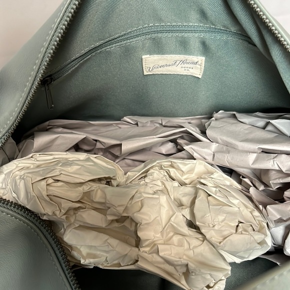 Universal Thread Handbag - Picture 4 of 7